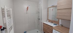 Appartements La parenthese du lac - Lake view and private parking : photos des chambres