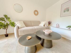 Charmant studio avec parking terrasse et proche de la plage