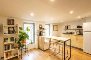 Calisson Appartement lumineux et cosy près des plages