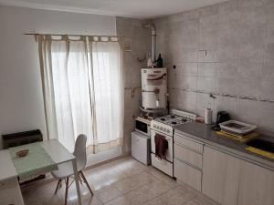 Dpto pequeño en el centro de Neuquén