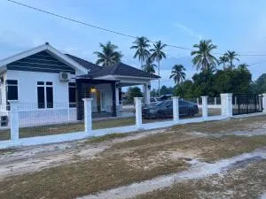 Rumah Puteh Homestay - Kampong Kelat Rendang