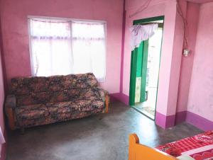 P Surong Homestay KrangSuri