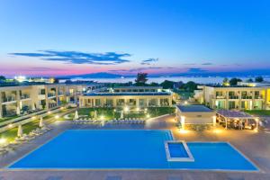 Alea Suites hotel, 
Thassos, Greece.
The photo picture quality can be
variable. We apologize if the
quality is of an unacceptable
level.