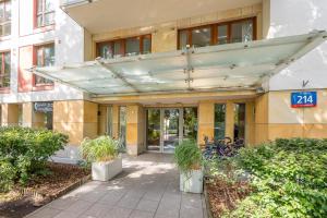 Central Park Serenity Apartment