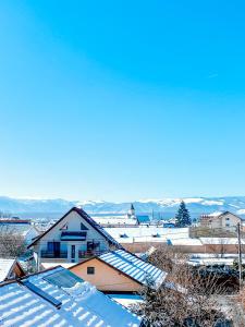 Mountain View Apartment- Free parking- 5 min city centre