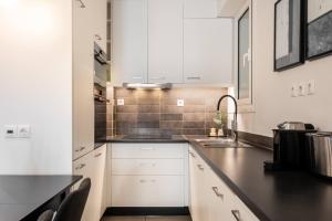 Charming & Comfy 2BD Apartment in Acropolis Area by UPSTREET
