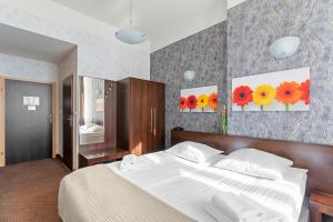 Standard Double room in Hotel Diament Economy Gliwice