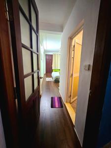 Rainbow HomeStay - No 8 Alley 18B Tong Dan