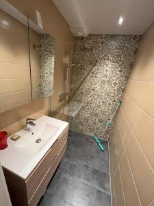 Close to the beach modern appartement Oranje Boven