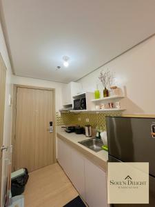 1 Bedroom with Balcony at QC