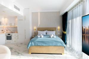 Chic City Retreat Steps from Dubai Mall & Dubai Opera