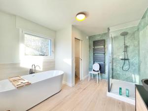 Villas Villa Breizh - Front de mer - Acces plage - 8 personnes : photos des chambres
