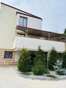 Luxury Park Villa - Vikhren