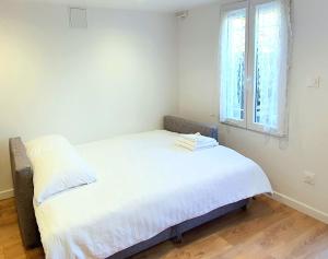 T2 Neuf indépendant-8min de Lyon - Parking privé -Terrasse