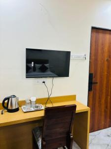 Hotel Fun Suite- Baner Hill