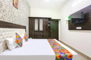 Aditya Guest House