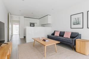 Blueground Clerkenwell fully furnished ready LON-601