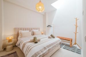 Heart of Gueliz Rooftop Terrace with Pool and Breakfast Free WiFi 3 Bedrooms