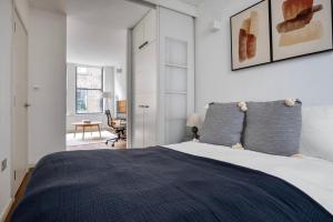 Blueground Shoreditch open nr market dining LON-443