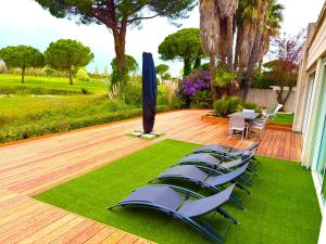 Logement de Prestige avec piscine Vue sur le Golf de la Grande Motte