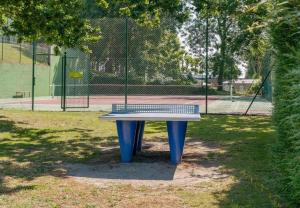Campings Mobil Home XXL 4 chambres - Camping La Hallerais : photos des chambres