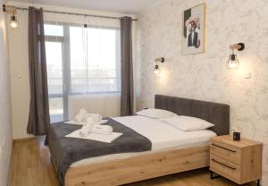 Bright 1-bedroom Flat with Balcony in Golden Sands by Flat Mаnager