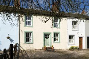Riverside - Quaint County Cottage overlooking the Beck