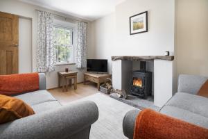 Riverside - Quaint County Cottage overlooking the Beck