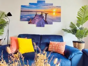 Happy Sandy Feet - Sluggera Cross Roads