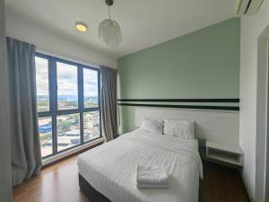 AMERIN MALL CONDO SUITE KL By VP