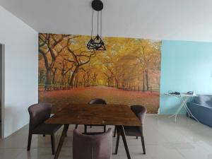 AMERIN MALL CONDO SUITE KL By VP