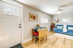 4 Mi to Shops and Dining Bright Lexington Studio!