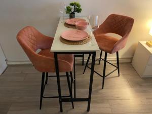 Serviced Apartments - Deluxe Double Studio