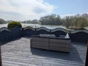 Aylesbury Lodge - 谢普顿马利特