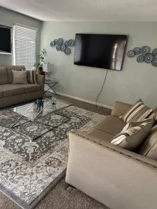 Angelynn Home - Camden