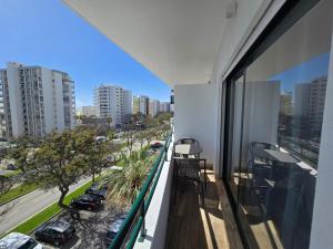 Modern Beach Apartment - Avenida Mar 2 - 150 mts da praia