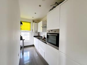 Cosy Studio with Convenient Access to Town Center Pass the Keys