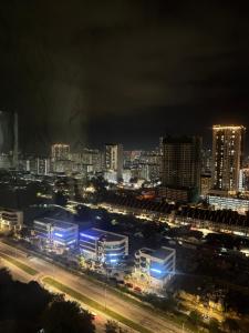 Jac Urban Suites Luxury & Premium Staycation 10pax