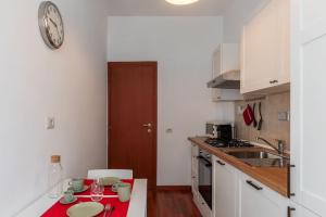 GuestHost - Close to St Peter