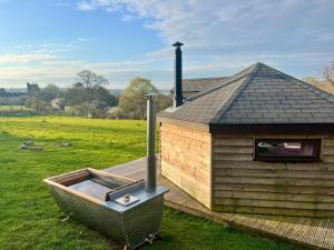 Lower Marsh Farm Glamping