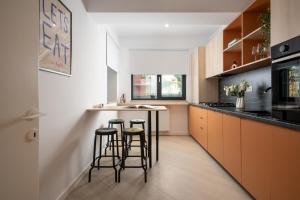 North by Urbanesq Cortina K