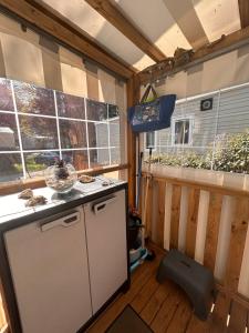 Maisons de vacances Mobilhome Calme 6 Personnes Camping Pierre Couche : photos des chambres