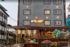 Hotel Saket !! Couple Friendly Family Hotel !!