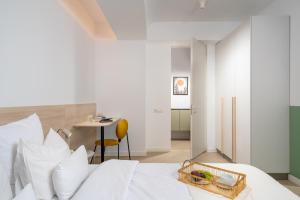 North by Urbanesq Cortina K