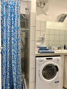 Lovely cozy Studio apartment on La Spezia most loved historic staircase In centro e a 6 minuti dalla stazione