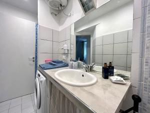 Lovely cozy Studio apartment on La Spezia most loved historic staircase In centro e a 6 minuti dalla stazione