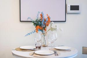 Vinhomes Landmark Plus 1BR Apartment