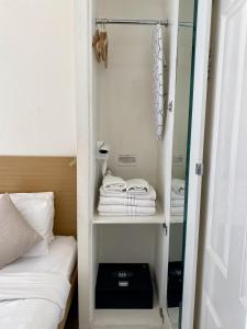 Single Room room in NOX HOTELS - Olympia