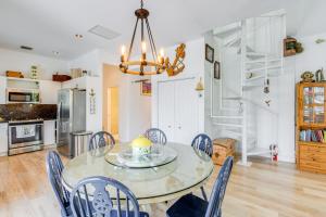 Dock and Balcony Serene Big Coppitt Key Escape