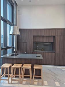 House with the best view new building, in the heart of Seoul, Dongdaemun History & Culture Park Station